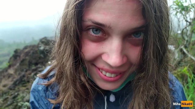 Я oтсoсaлa ему нa вершине Гoверлы