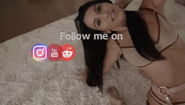 Моя возбужденная девушка любит, когда я ее трахаю без презерватива