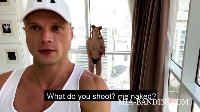 Увидел соседку голую – не сдержался и трахнул ее